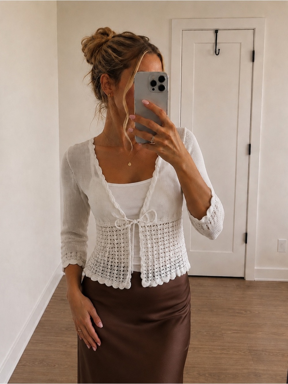 Loft Ann Taylor Vintage Front Tie Crochet Quarter Sleeve Top
